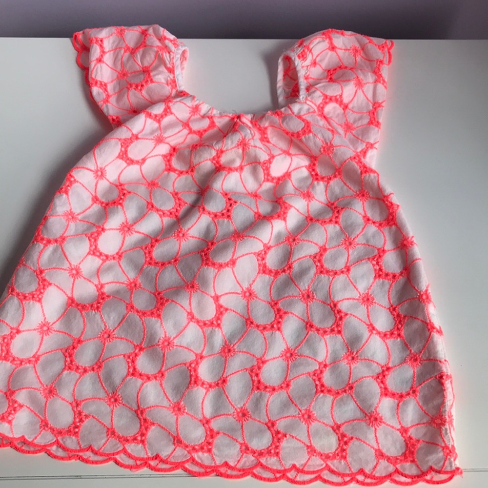 Baby gap top, embroidery white/pink Sz 5